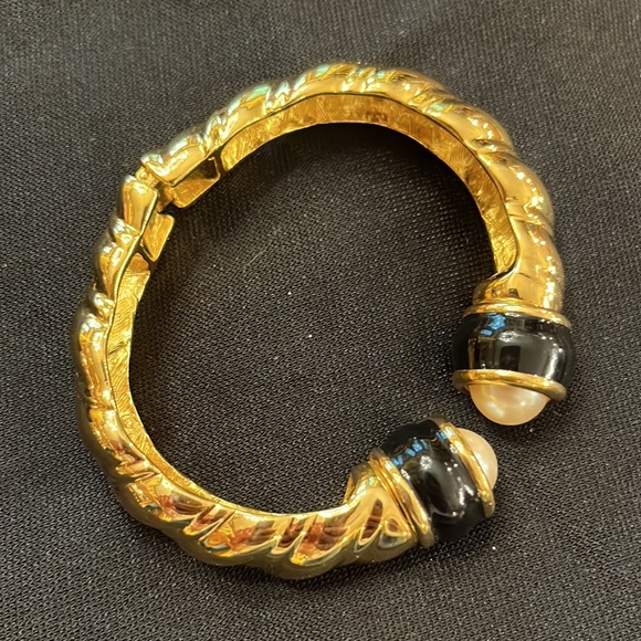 Vintage Joan Rivers Chunky Gold Pearl Clamper Cuff Bracelet Heavy Solid - Picture 4 of 16